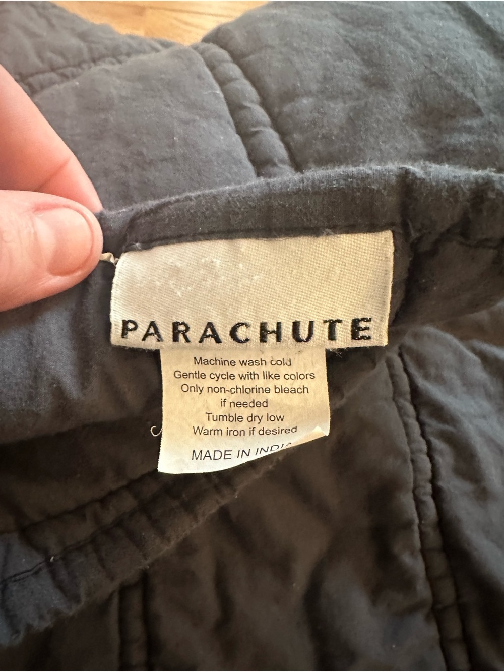 Parachute Quilted comforter in Charcoal Gray King/Cal King 100% Cotton - Picture 3 of 4